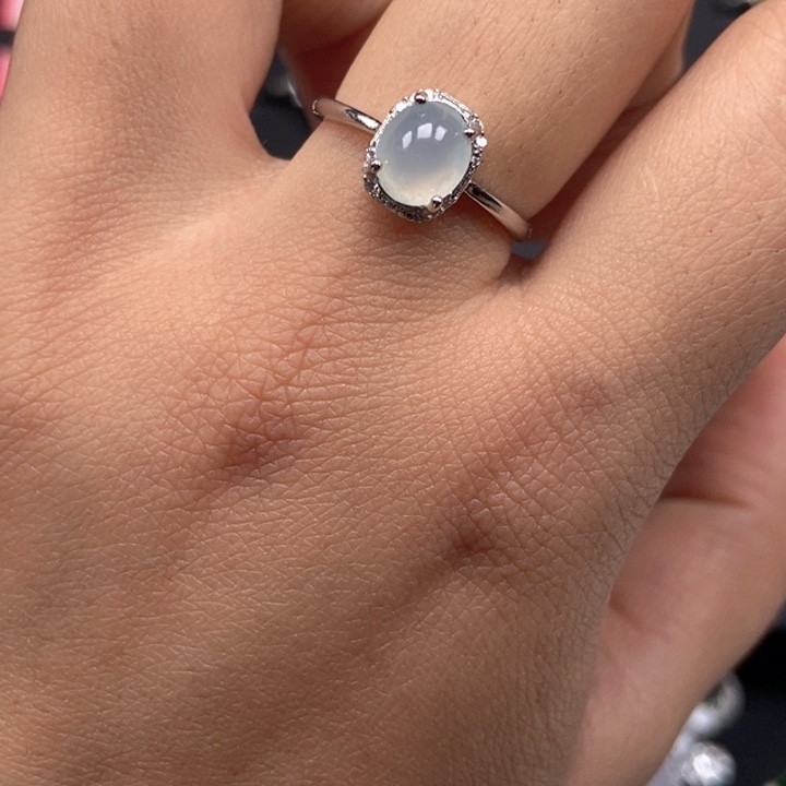 翡翠未镶嵌戒指戒指