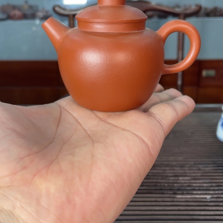 紫砂茶壶哈哈哈哈哈我真的好喜欢这个