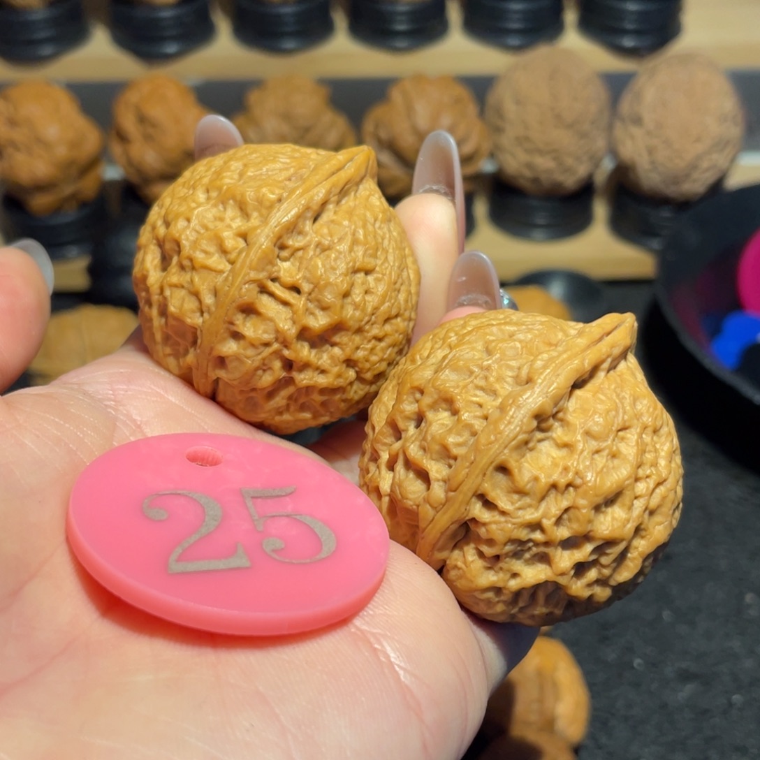 罗汉头核桃41。   