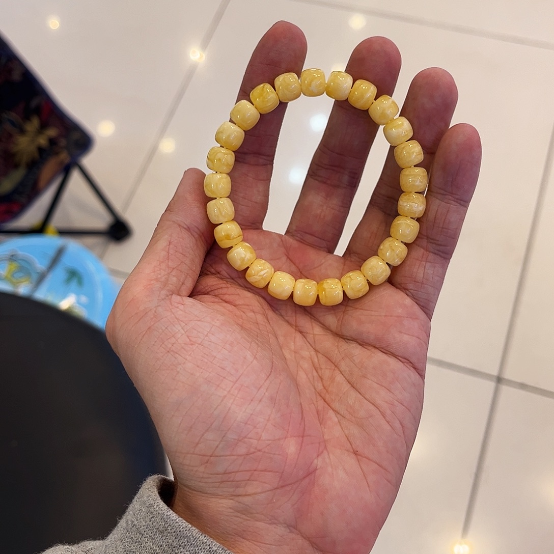 蜜蜡未镶嵌手链黄白花9mm