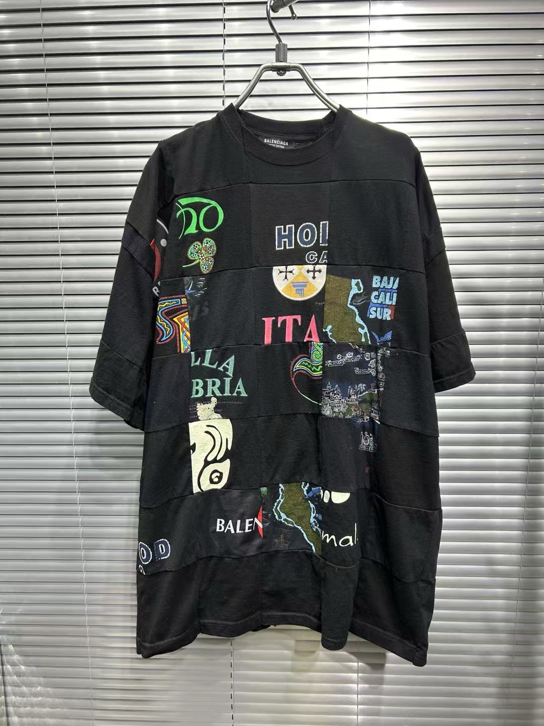 95新 Balenciaga/巴黎世家 22fw限量款做旧破坏方块短袖 2号码