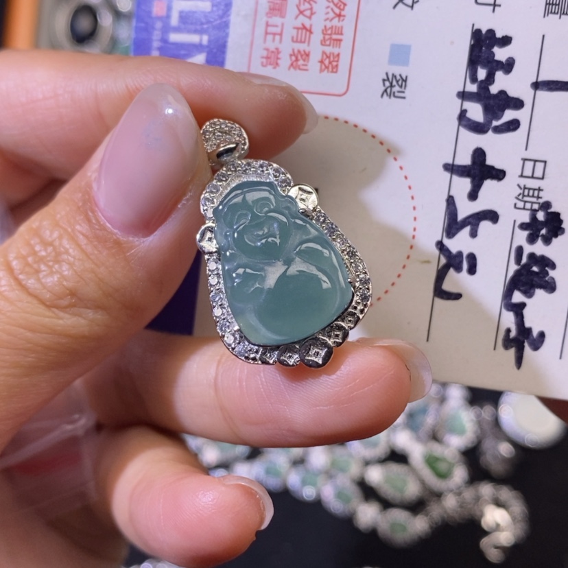 【闪购商品】翡翠颈饰未镶嵌天然