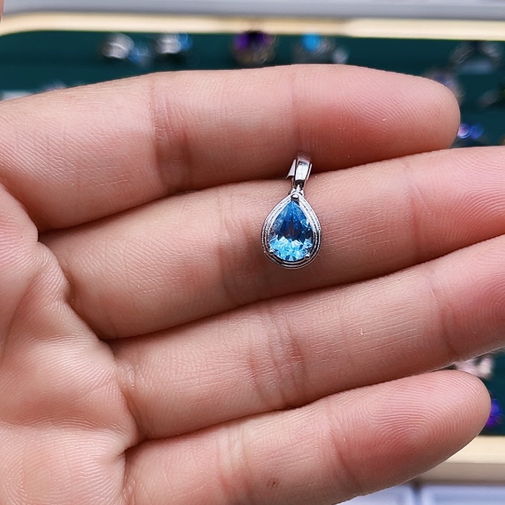 颈饰托帕石银S925镶嵌