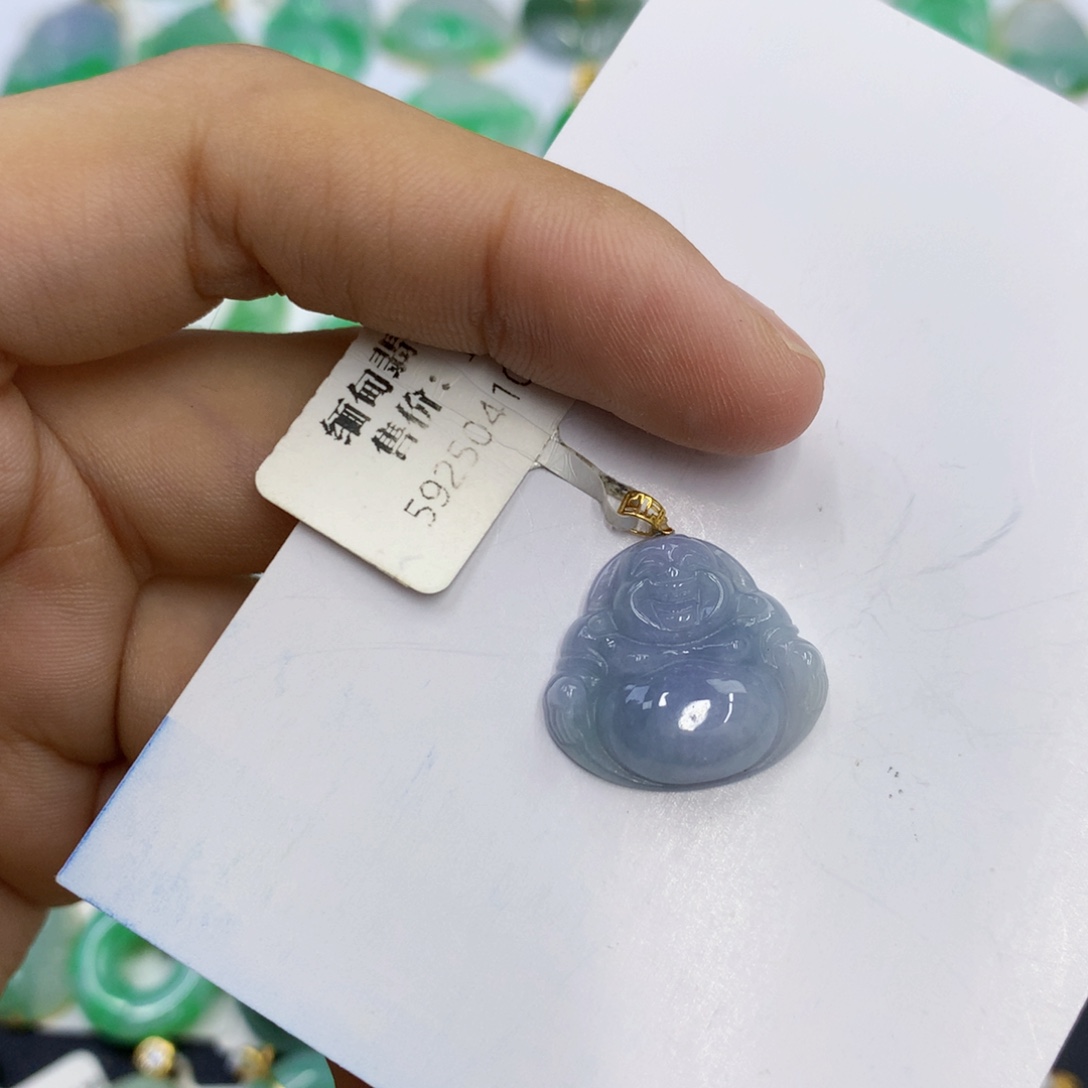 翡翠18K金镶嵌颈饰翡翠