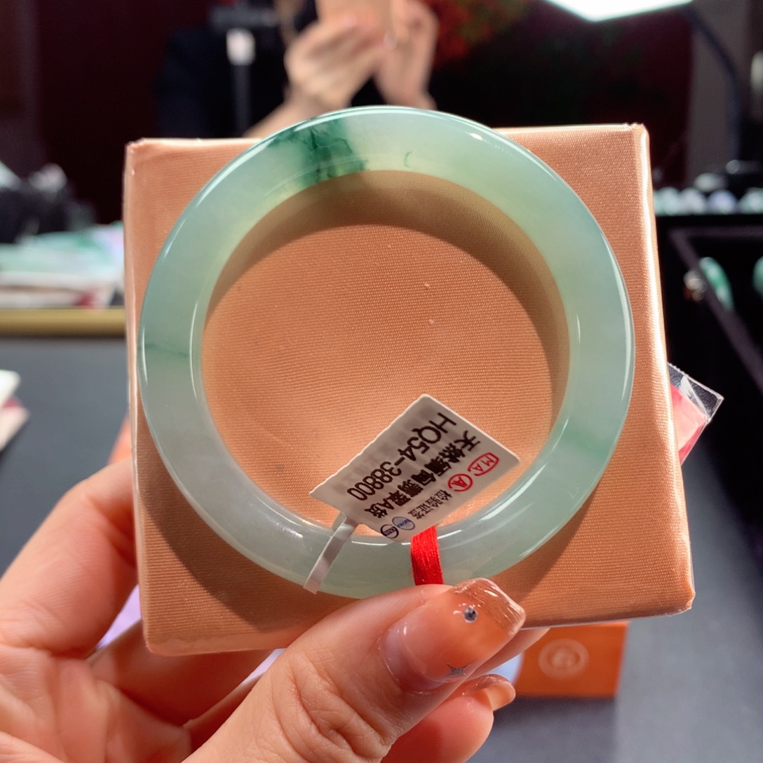 翡翠手镯未镶嵌6号推荐款