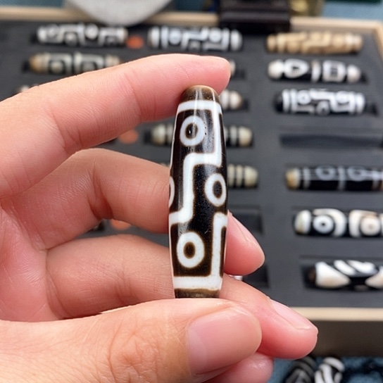 玛瑙吊坠未镶嵌雷**行