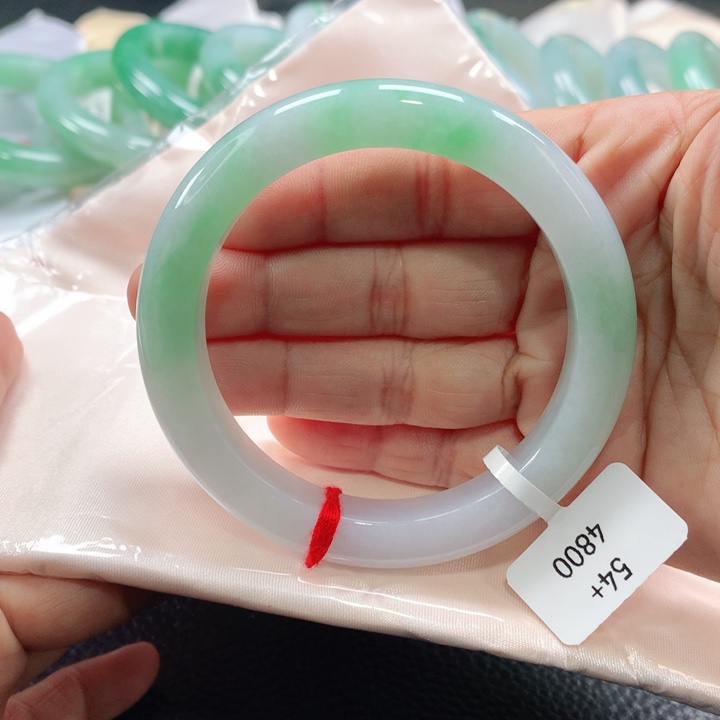 翡翠手镯未镶嵌545455555