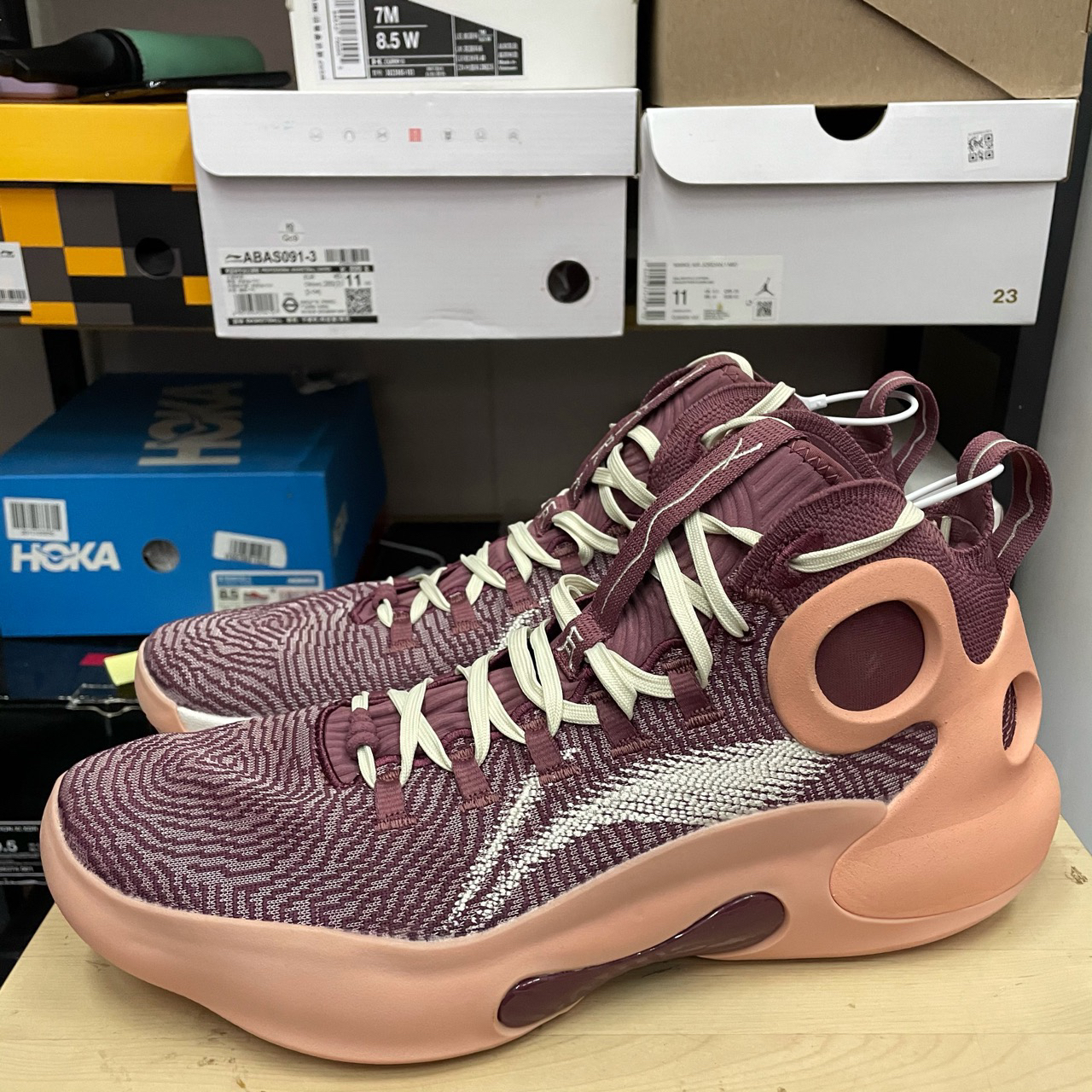 46码/驭帅ULTRA 莓/51402/篮球鞋/全新原盒/ABAU003