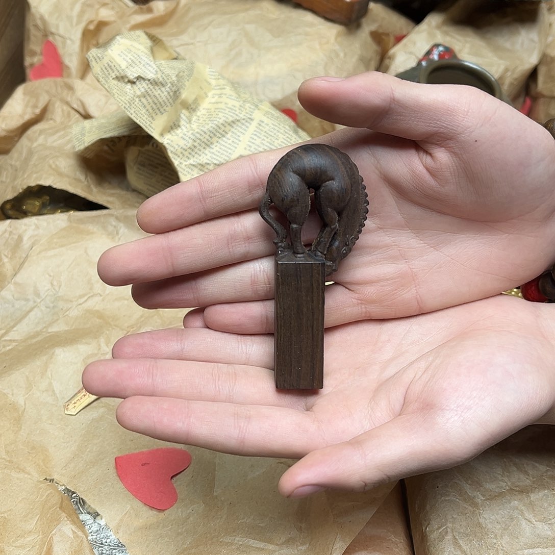 大叶紫檀（黑酸枝木类）