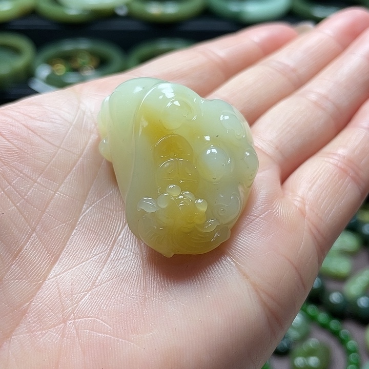 和田玉未镶嵌颈饰