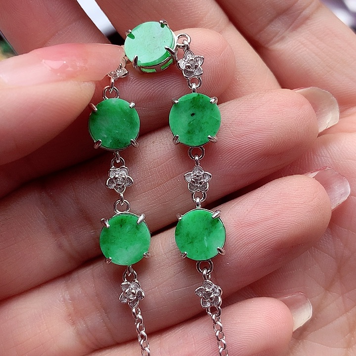 翡翠颈饰银S925镶嵌翡翠