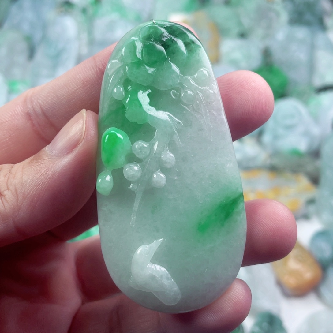 翡翠未镶嵌吊坠(不含链)