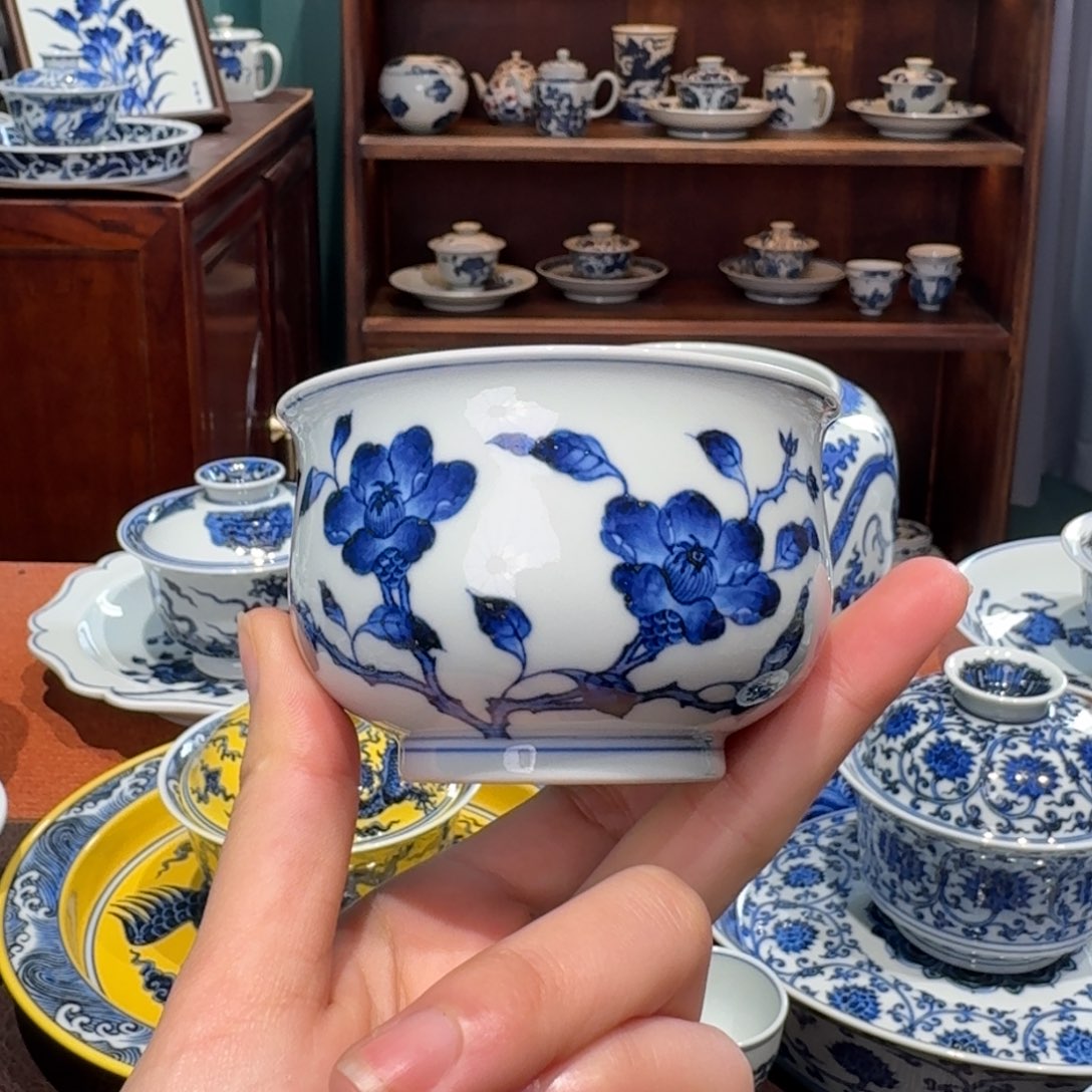 青花雯华堂手绘杯杯
