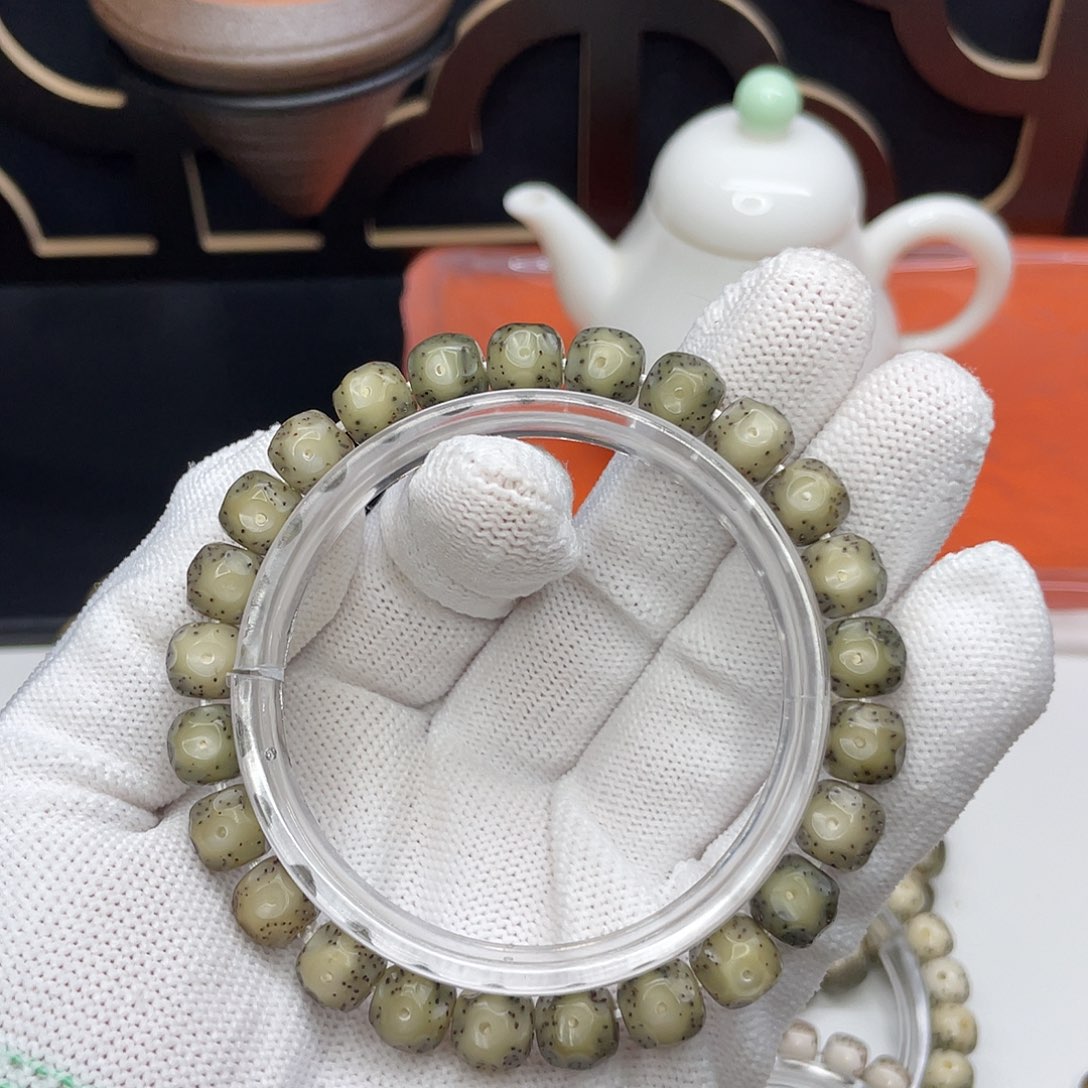 星月菩提吊坠08。9/8糯冰无相