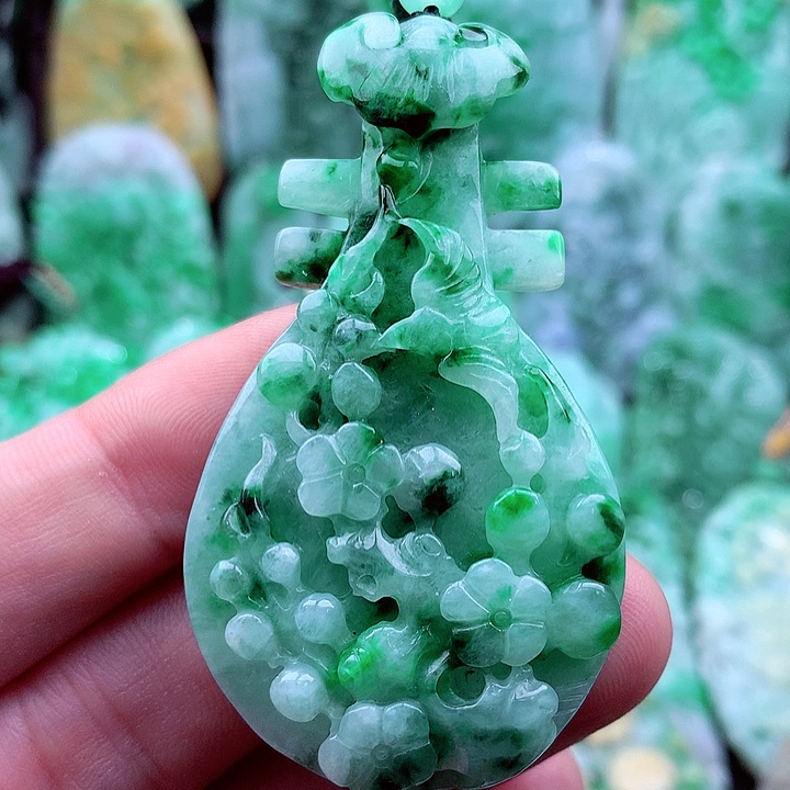 翡翠吊坠(不含链)未镶嵌