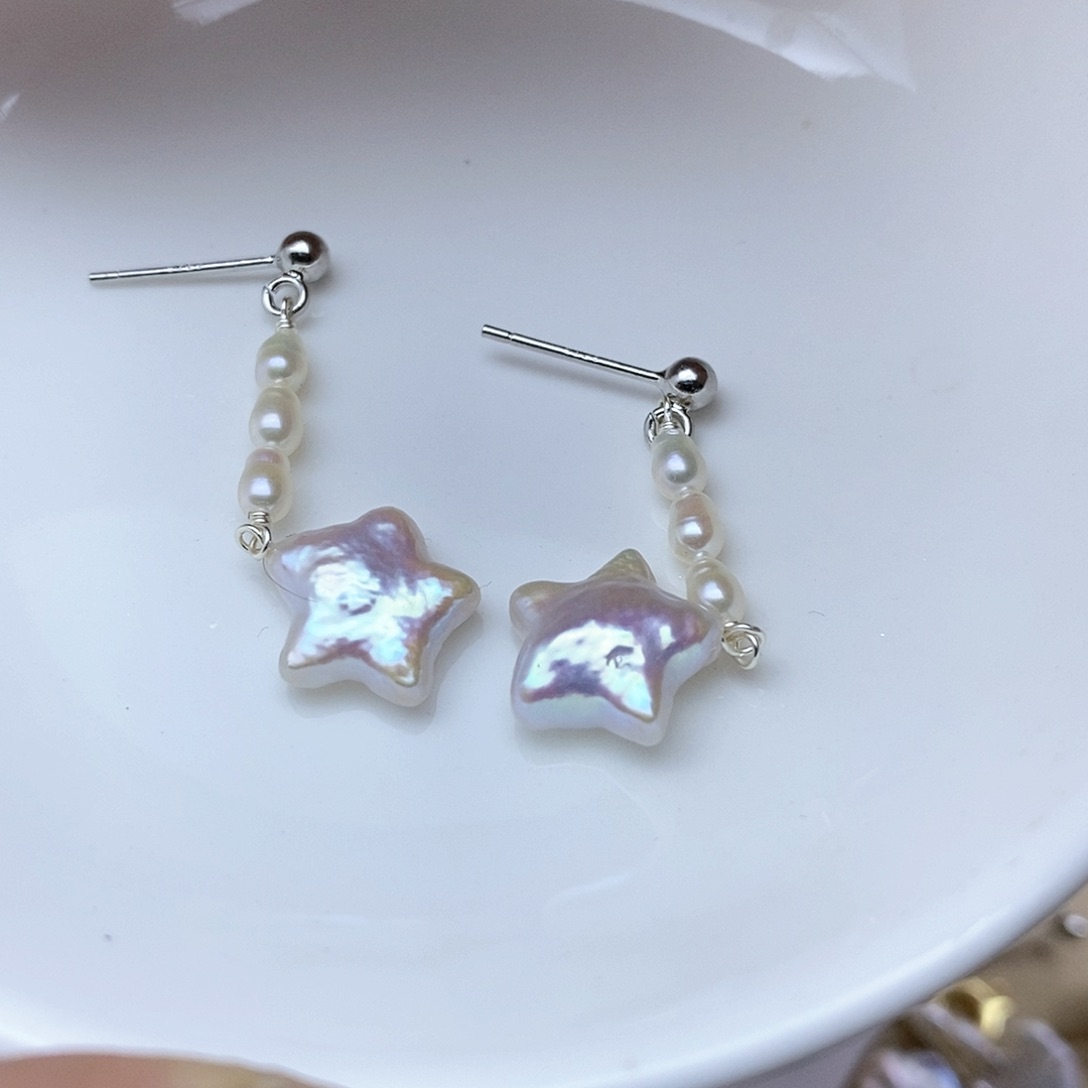 淡水珍珠耳钉合金天****?