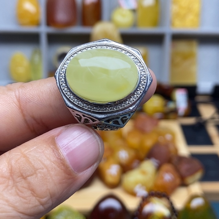 琥珀合金裸石戒指