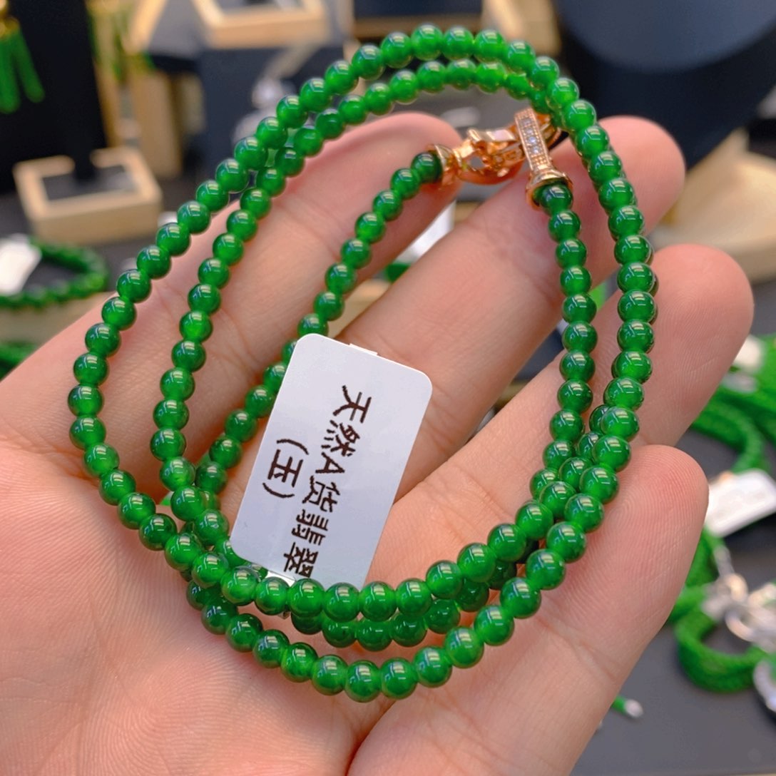 翡翠颈饰未镶嵌啊**甜卡4