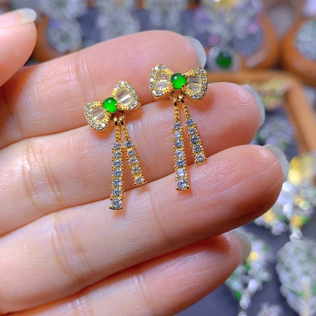 翡翠颈饰银S925镶嵌天然翡翠