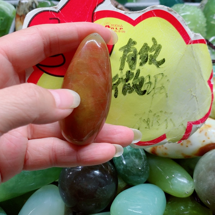 水***间蛇纹石玉未镶嵌手把件