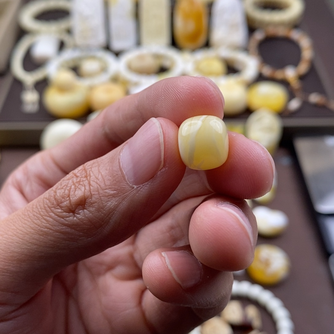 琥珀裸石未镶嵌蜜蜡吊坠吊坠项链