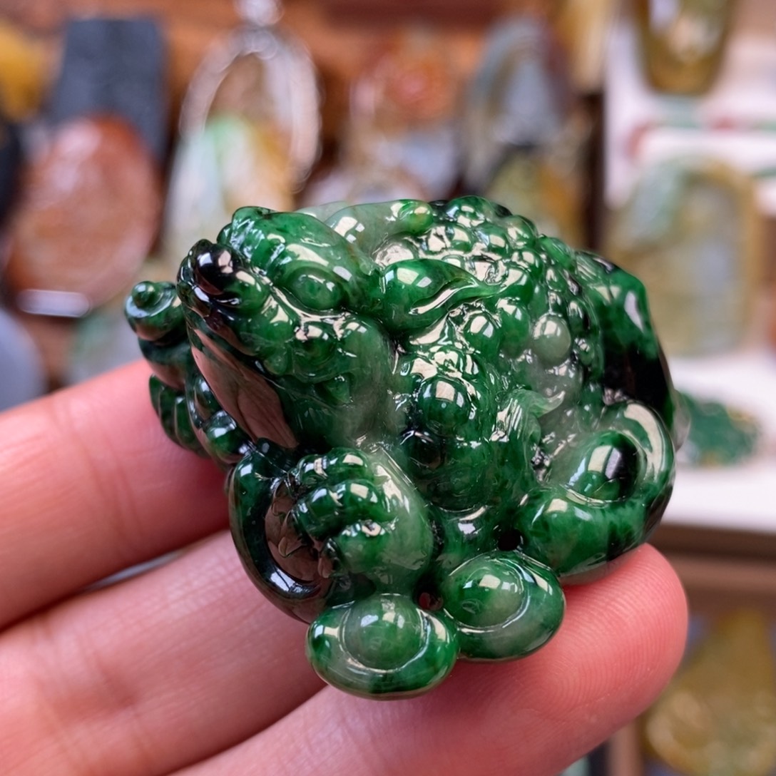 翡翠未镶嵌颈饰多宝金蟾