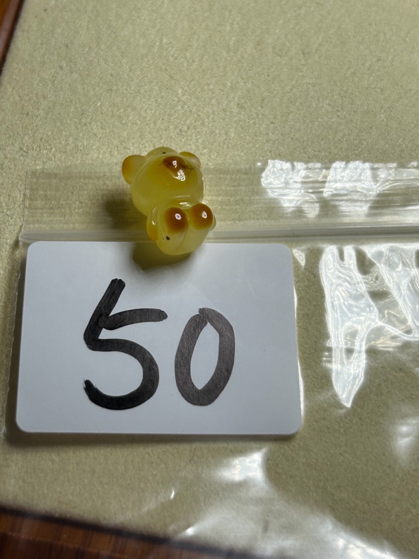 俄罗斯蜜蜡小熊（带瑕）