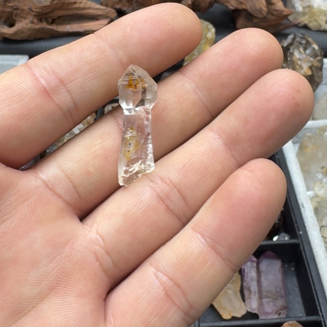 明***晴石材马岛油胆水晶