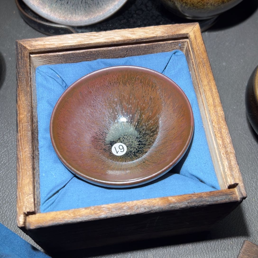 茶盏体****?这么早呀就在你楼下睡会