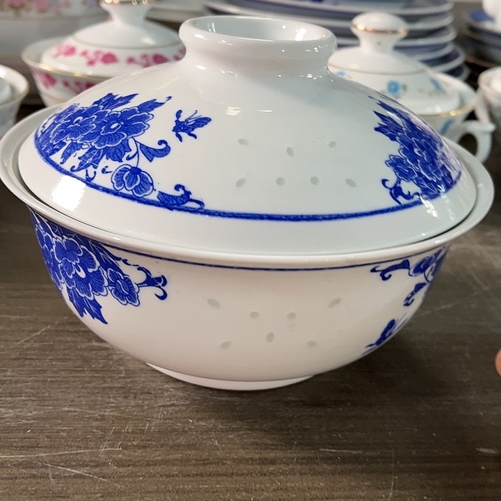 瓷片直径18厘米，发1个