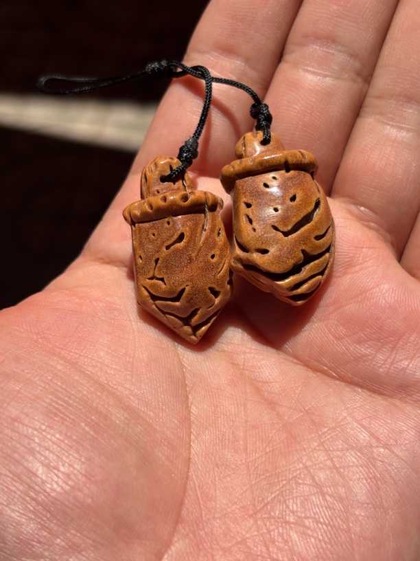 【胖胖甄选】A338桃核雕刻挂件单个