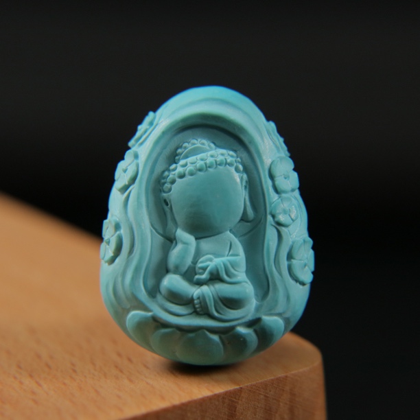 原矿绿松石无相佛吊坠，尺寸20.4×26.7×11mm，重8.6g