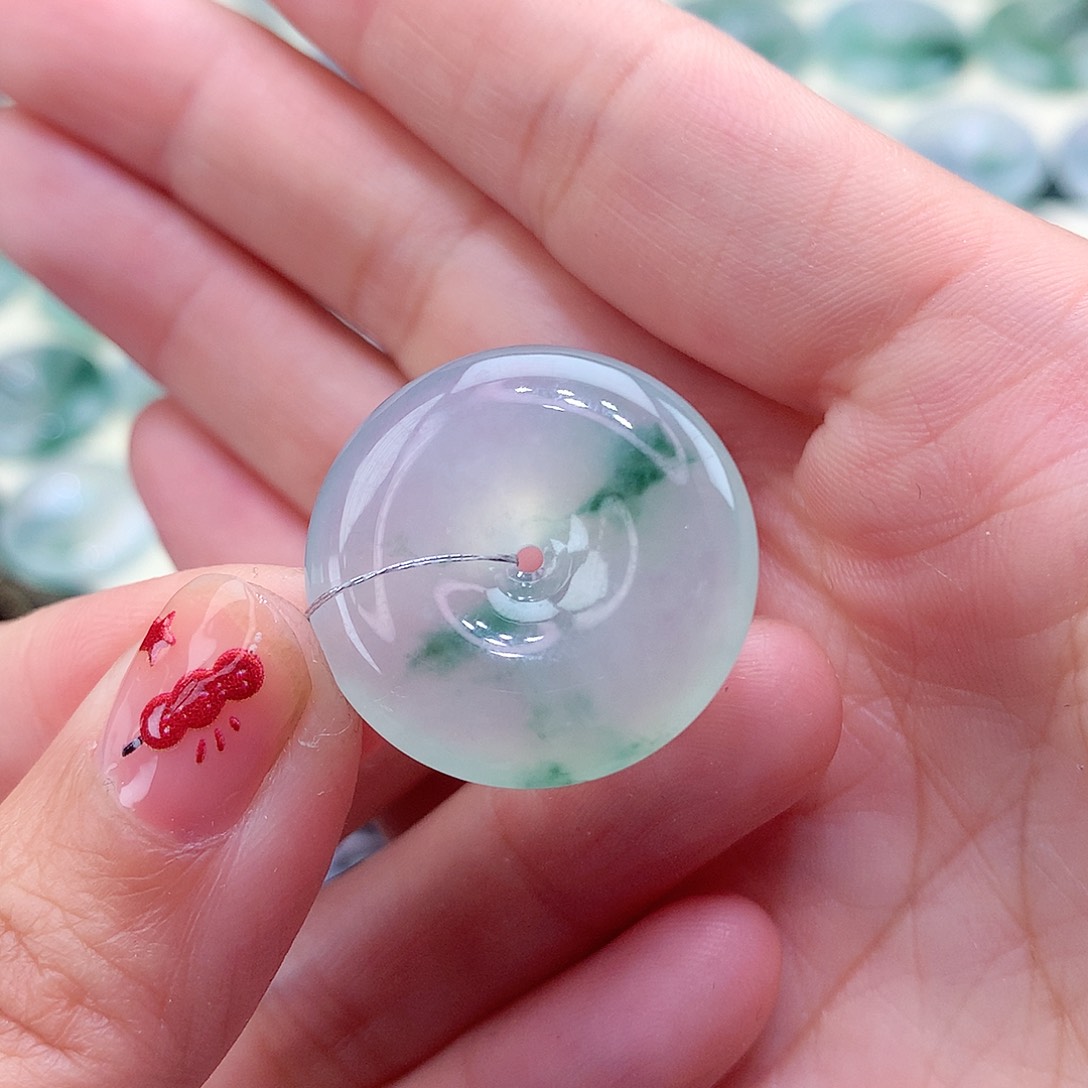 翡翠颈饰未镶嵌65尺寸24.3/6.1