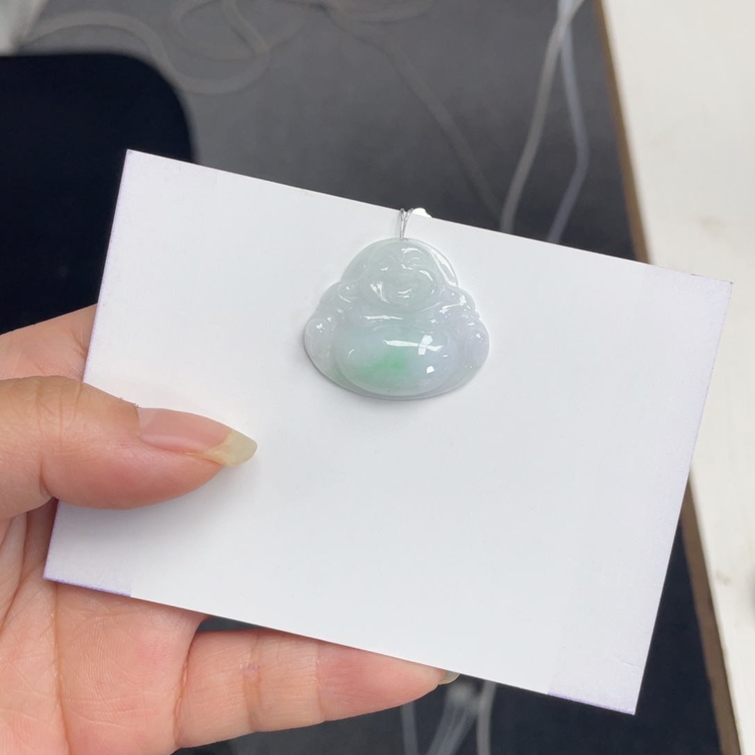 翡翠未镶嵌颈饰佛公