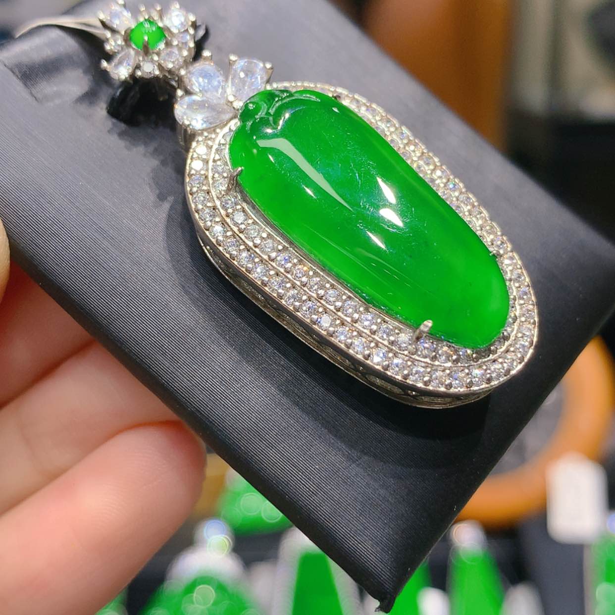 【闪购商品】颈饰银S925镶嵌翡翠4柒姐