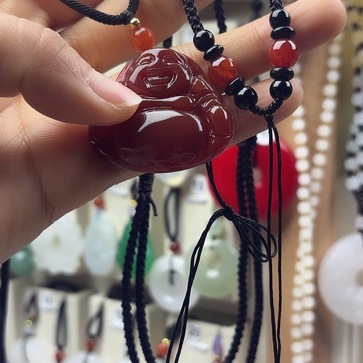 爱****石英质玉未镶嵌颈饰