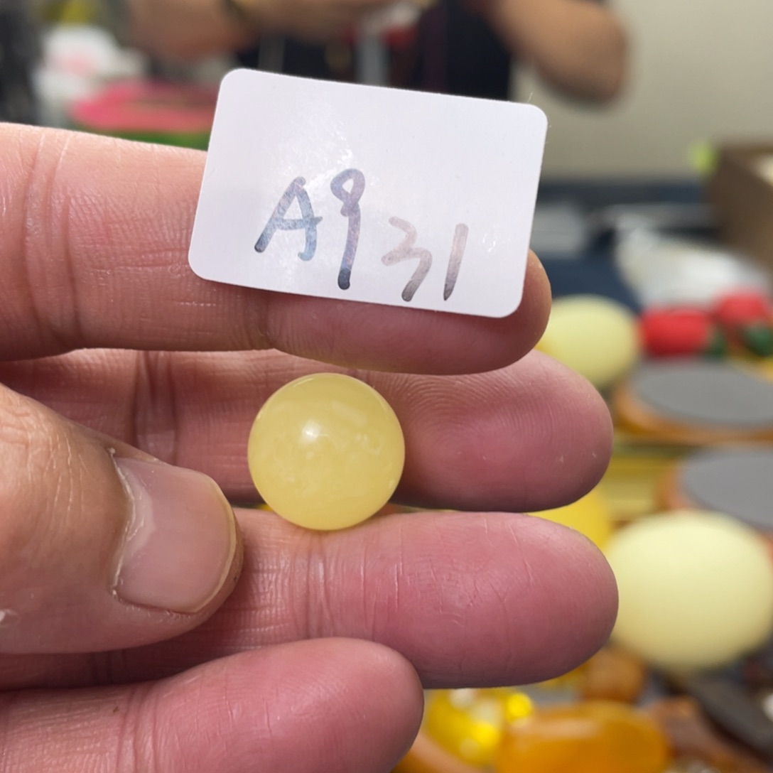 手链琥珀未镶嵌多样性发，发其中一件