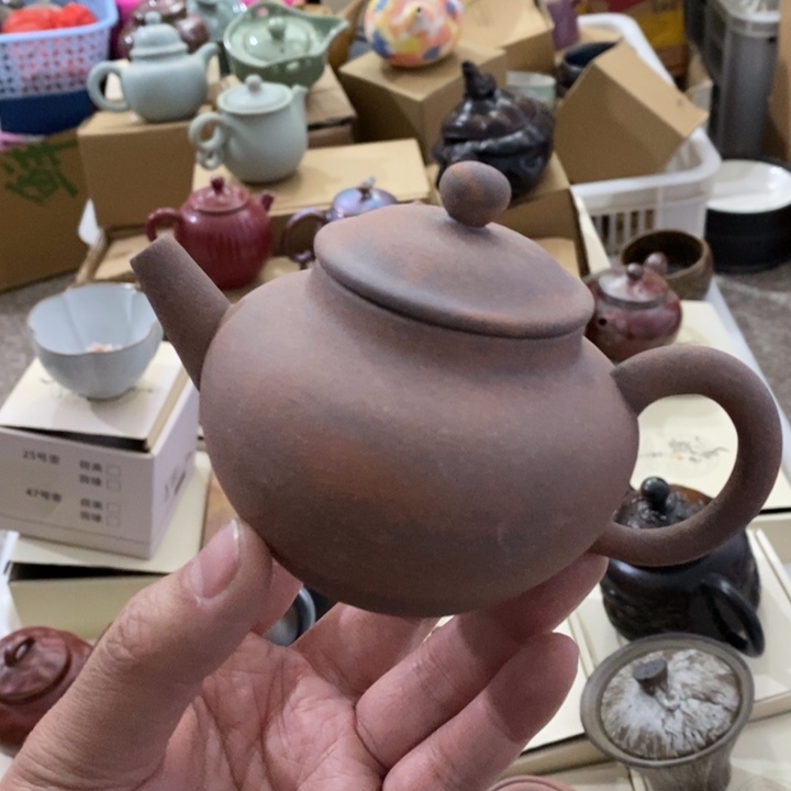 陶瓷艺术品及陶瓷壶