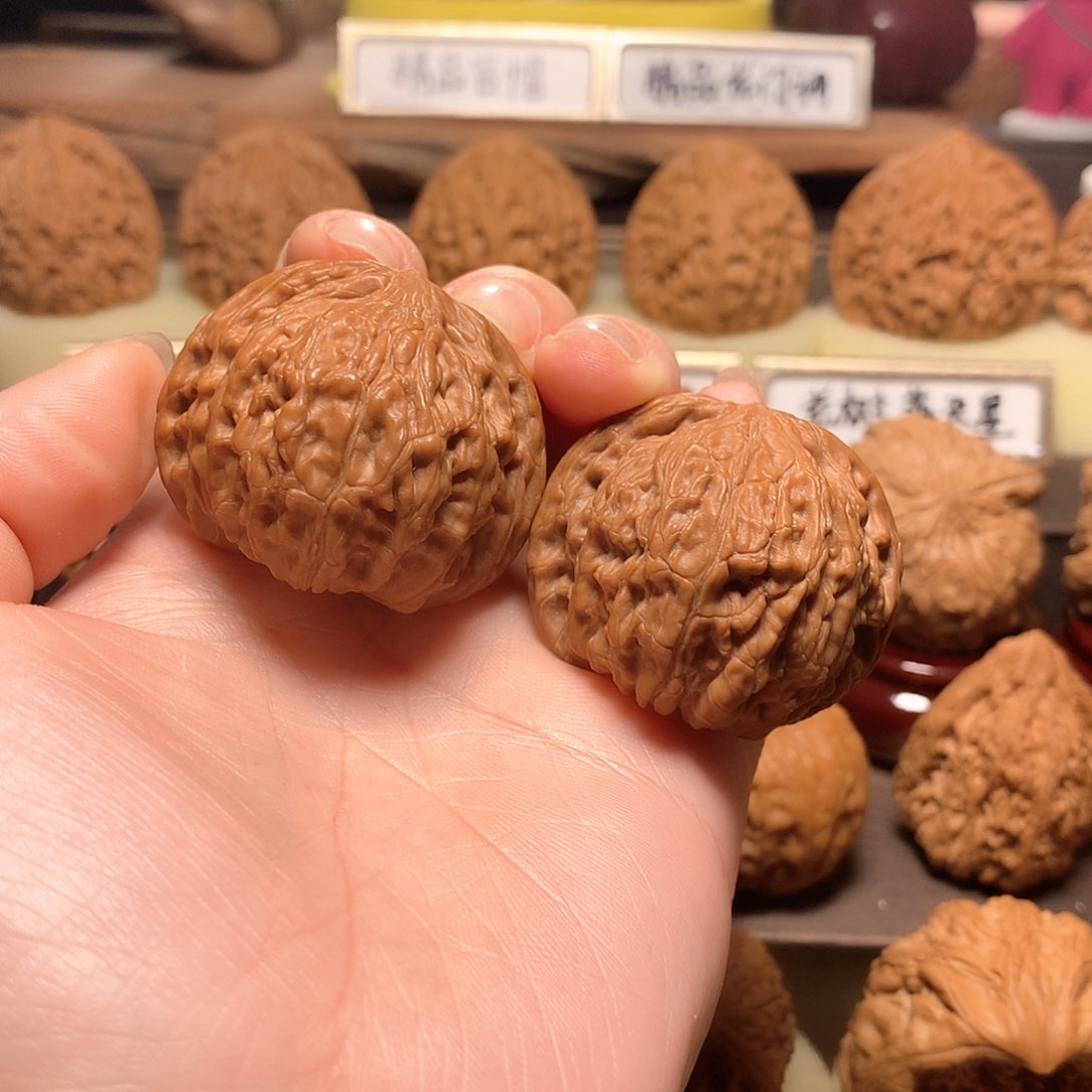 文玩核桃吊坠玖***叁磨盘40