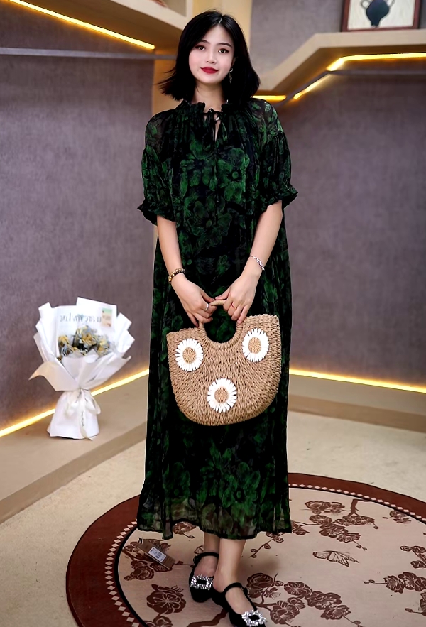 新款法式碎花宽松型中长款中老年女装提花盘扣海妖风-2700