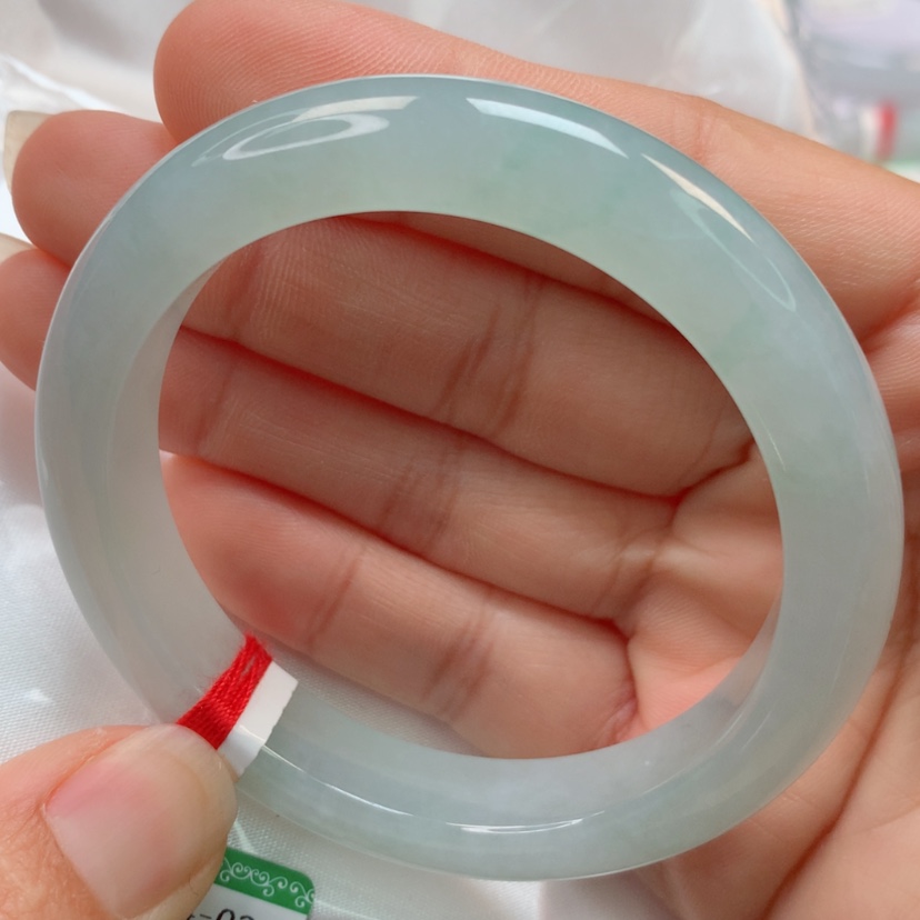 【闪购商品】翡翠手镯未镶嵌?***好天然翡翠手镯