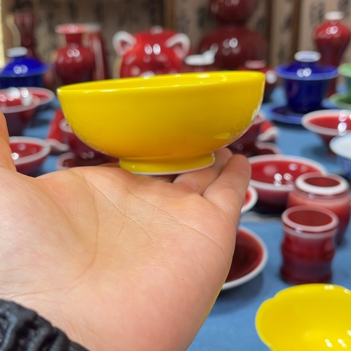 景德镇陶瓷帝王黄普洱杯