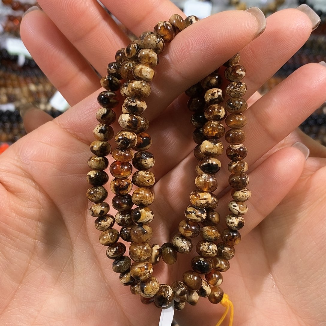 琥珀未镶嵌手链抚顺琥珀