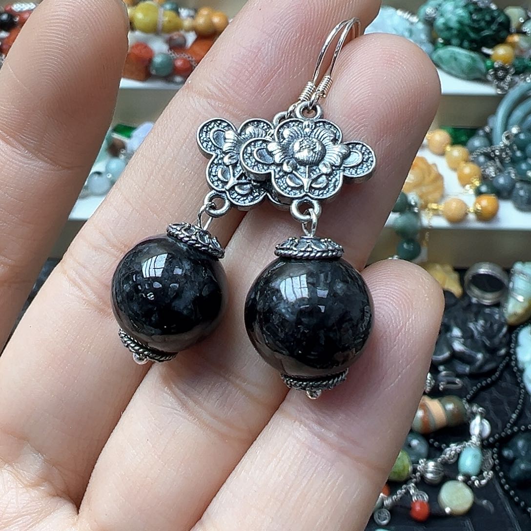 翡翠戒指未镶嵌炸