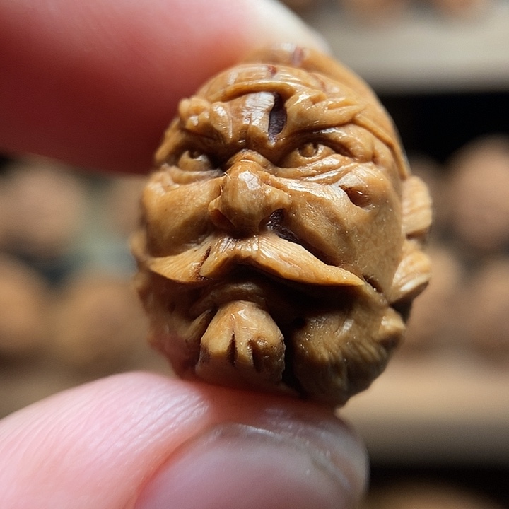 纯手工圆雕钟馗单颗