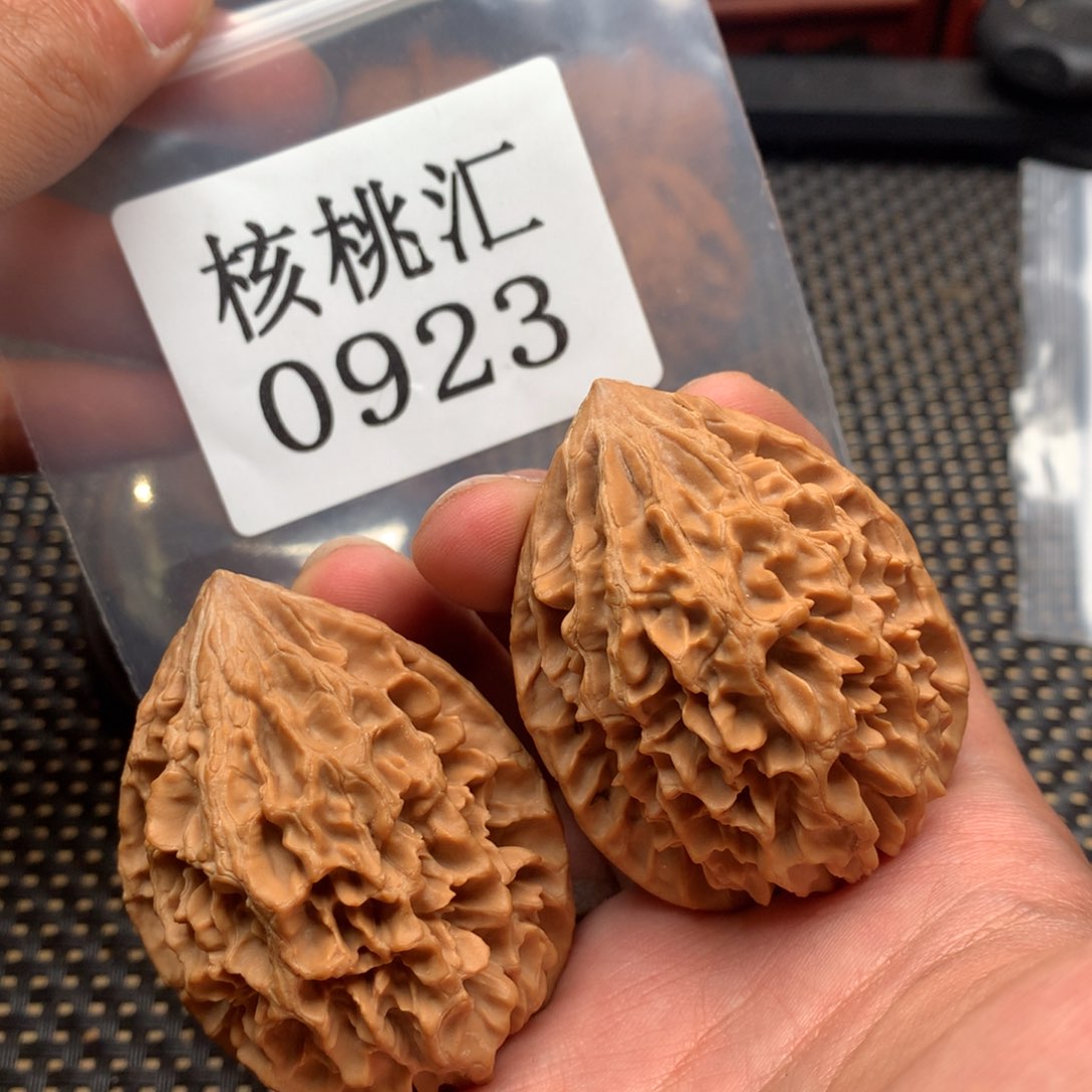 文玩核桃吊坠招财鼠42