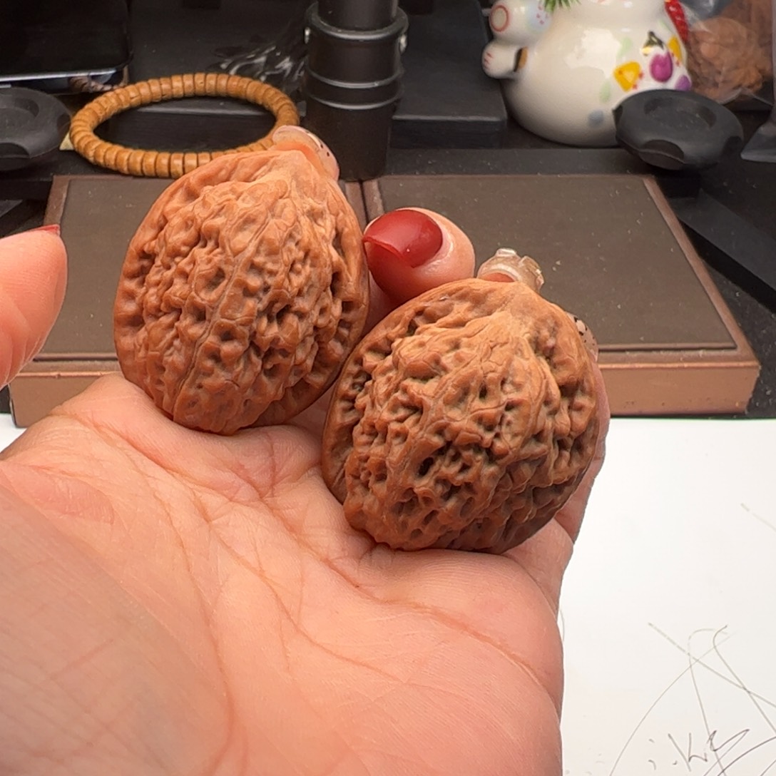 文玩核桃吊坠滢莲花