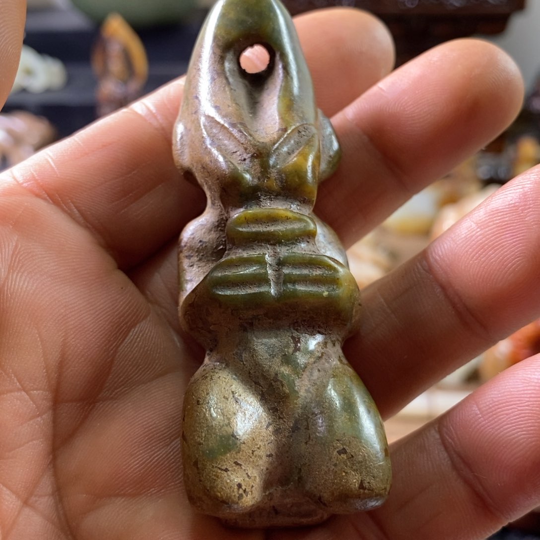 和田玉（糖玉）颈饰未镶嵌