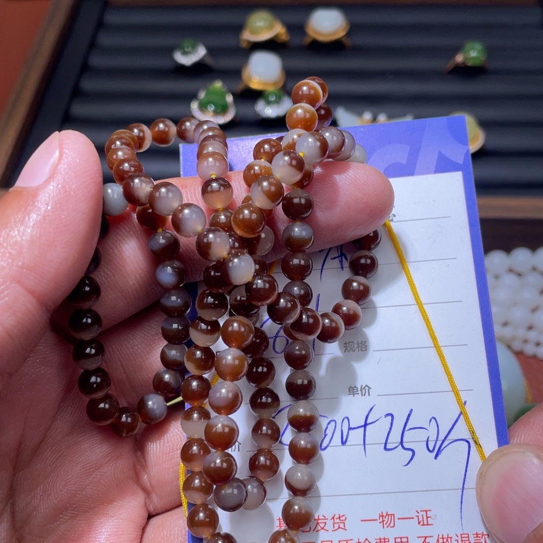 本***羊和田玉未镶嵌挂件