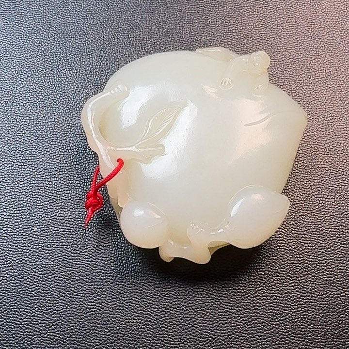 鹏***里和田玉未镶嵌颈饰